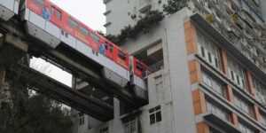 Menjelajahi 7 Jalur Kereta Api Paling Unik di Dunia