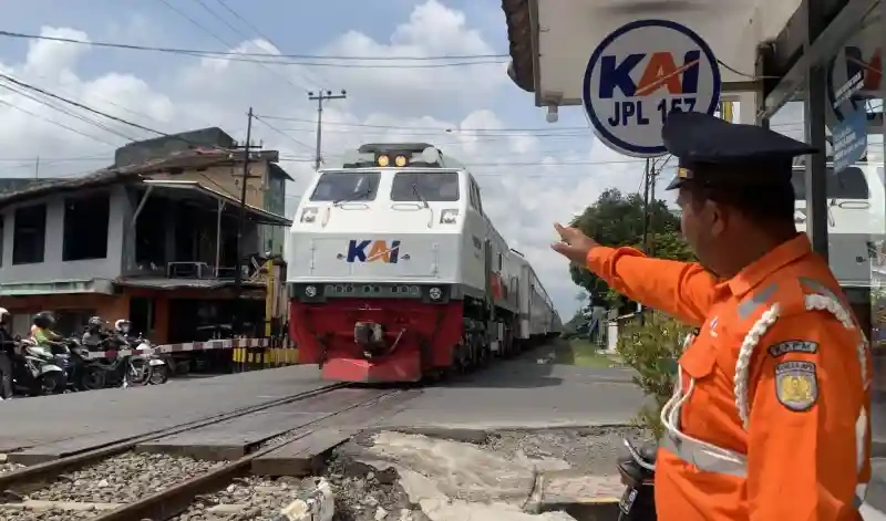bagaimana-kereta-api-mengatur-jalur-agar-tidak-tabrakan