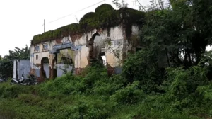 5-stasiun-kereta-api-paling-angker-di-indonesia