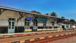 5-stasiun-kereta-api-paling-angker-di-indonesia